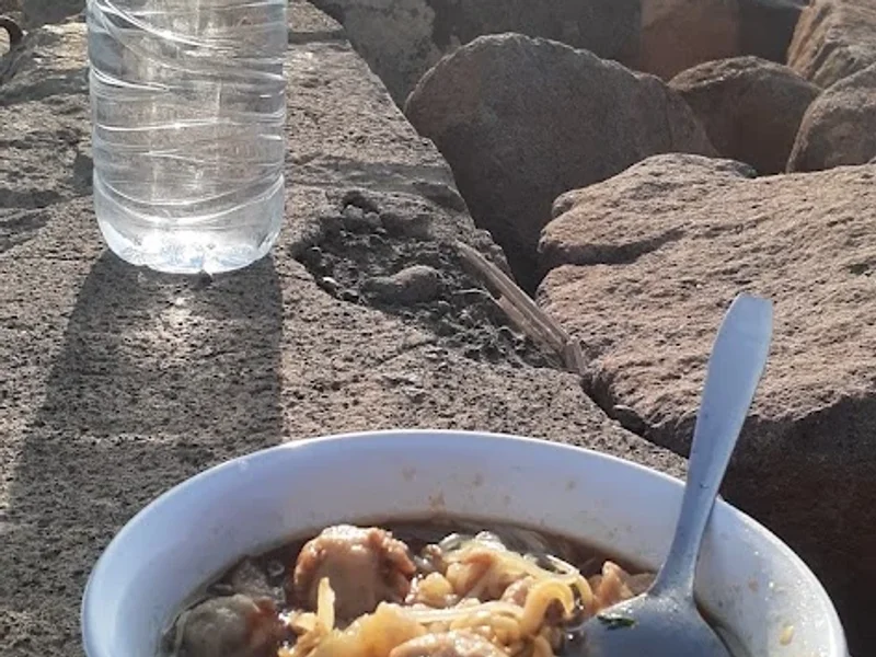 STAN BAKSO DUA PUTRA CELUKAN BAWANG