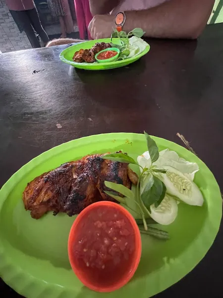 Ayam Bakar Lumayan