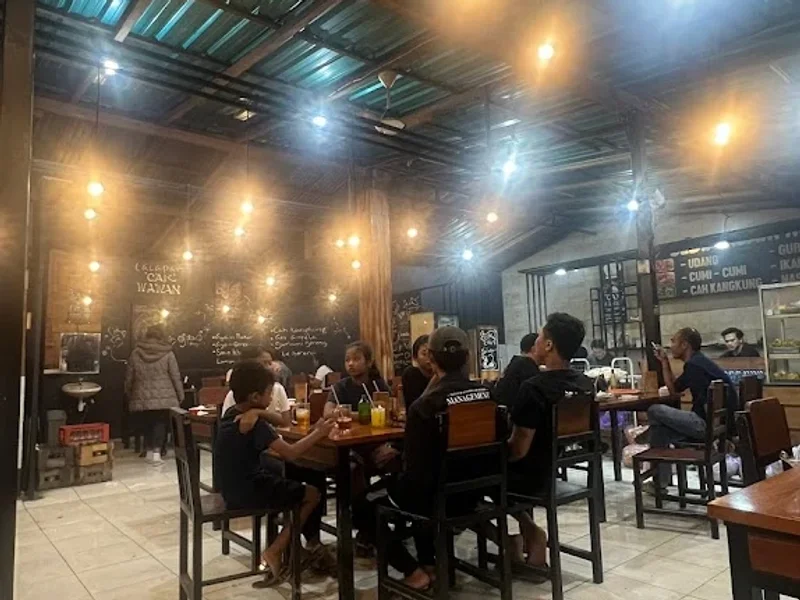 Wr. Lalapan Cak Wawan