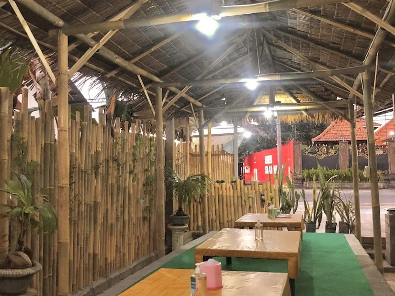 Ayam Betutu Tepi Kalianget