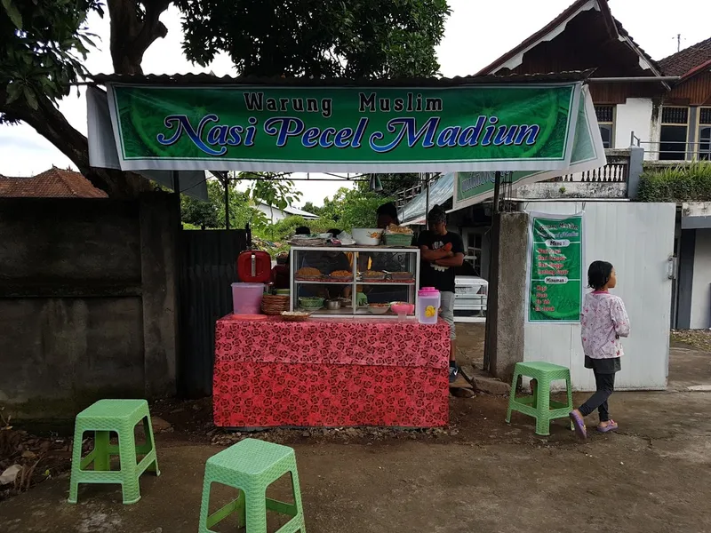 Warung Muslim Nasi Pecel Madiun