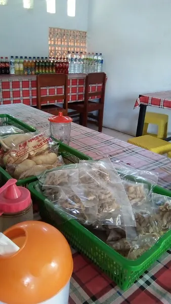 Warung Nasi Khas Bali Luh Ari