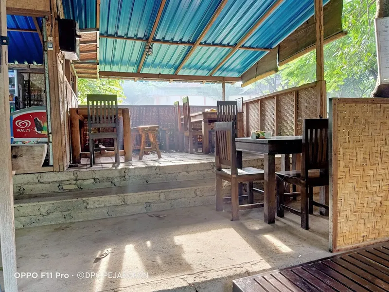 Warung Makan Bali Dek Tawir