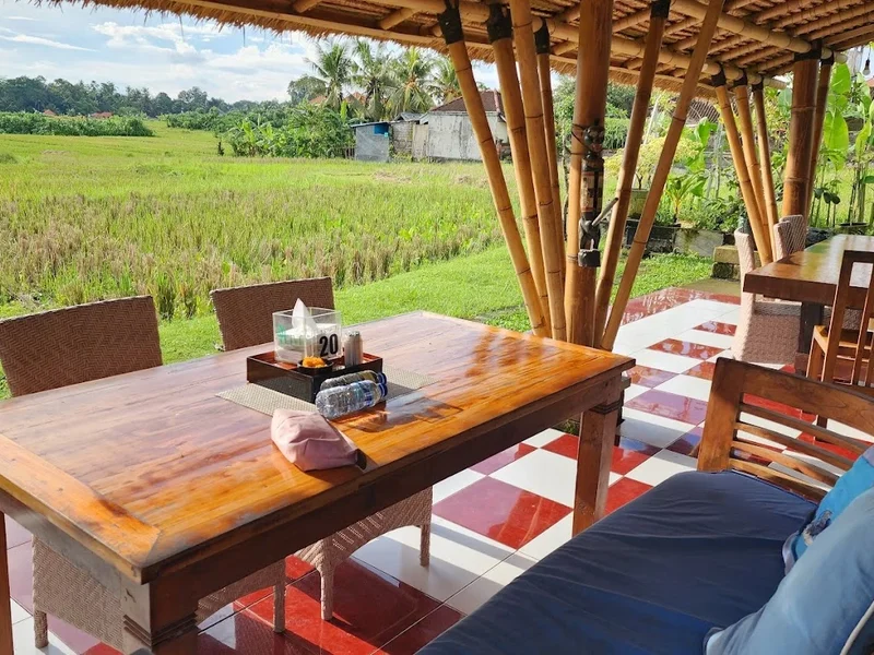Betutu Latu Ayam Merah