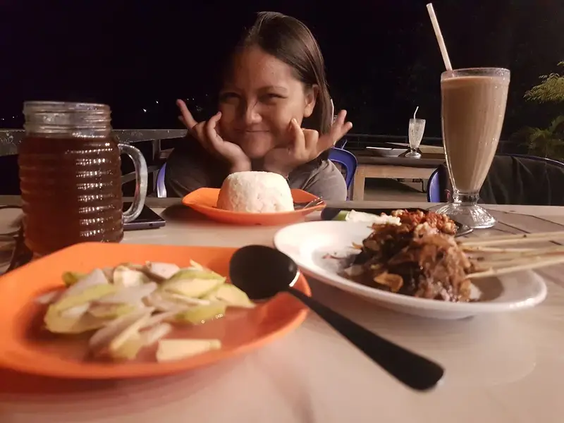 Kantin Tepi Bukit (TB)