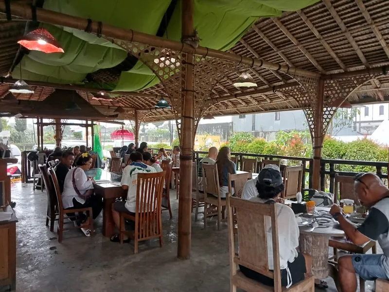 Warung Makan Tenten Bamboe