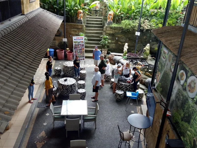 Warung Dewa Rama Tegenungan