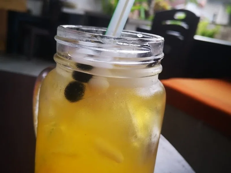 Warung SMA & Tejakula Western Market