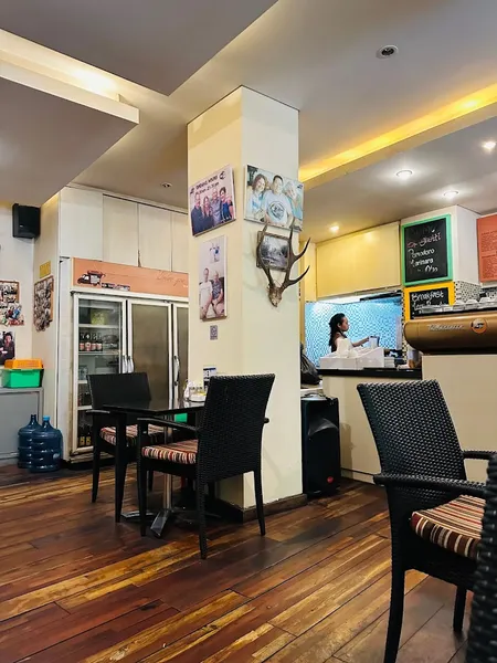 Bemo Corner Coffee Shop