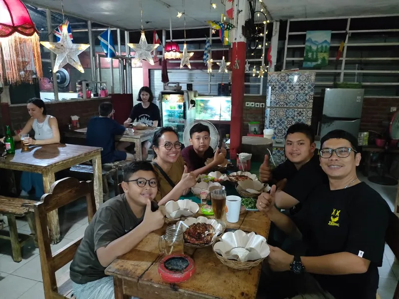 Warung 24/7