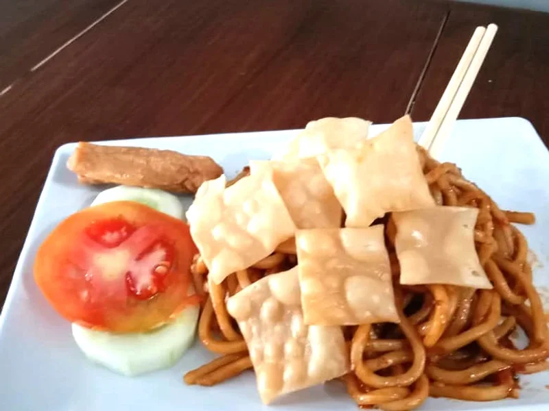 Mie Tonjok Blahbatuh