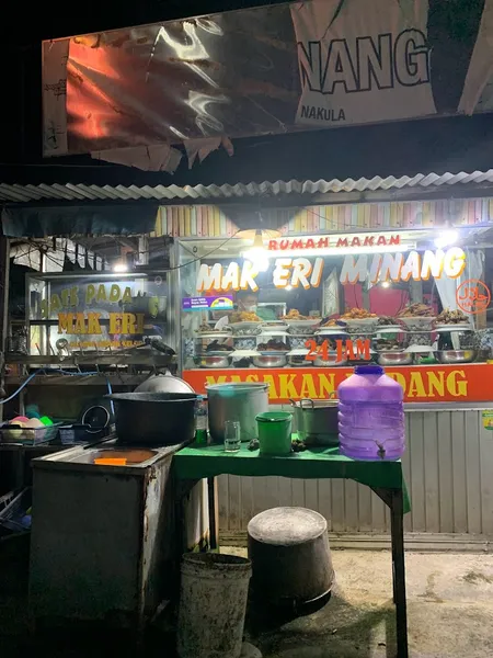 Rumah Makan Mak' Eri Minang