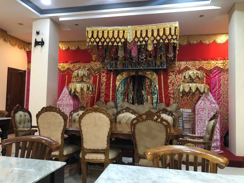 Rumah Makan Minang Saiyo Bali