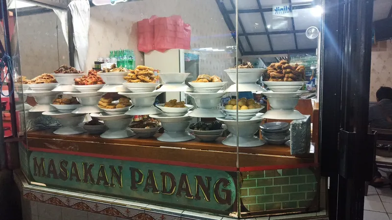 RM Padang Minang Jaya