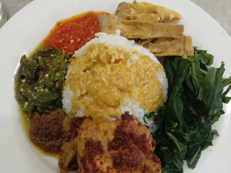 Rumah Makan Padang SINAR BARU, Mataram Kuta