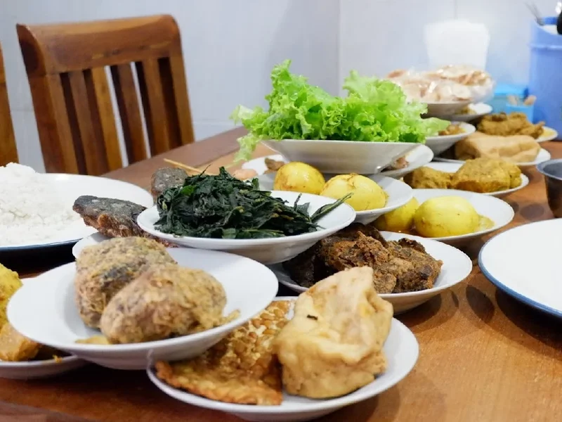 RM Padang Acc Baru Legian