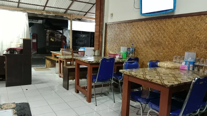 Warung Minang Tak Disangko