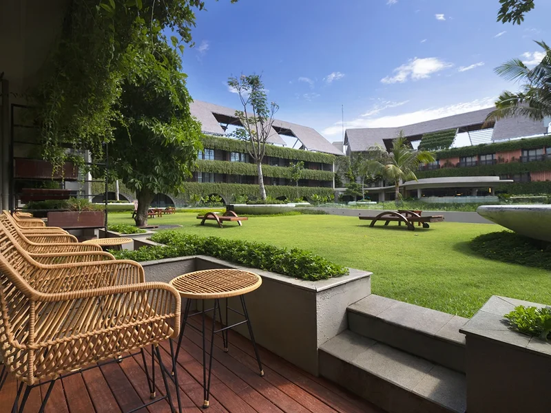 Yello Hotel Kuta Beachwalk