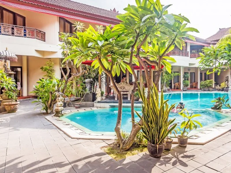 Hotel The Flora Kuta Bali