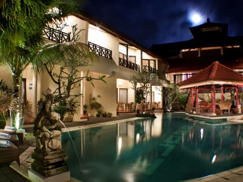 Hotel The Flora Kuta Bali