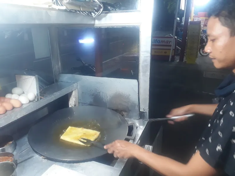 Martabak & terang bulan monggo kerso