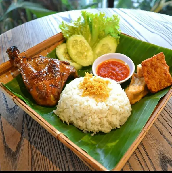 Bebek goreng masduki