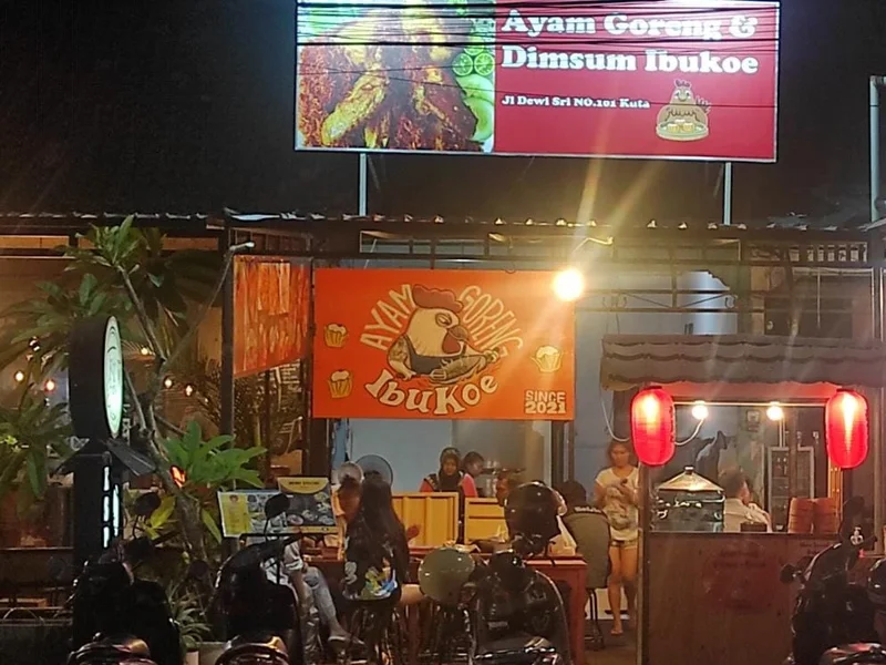 Warung Ayam Goreng & Dimsum IbuKoe