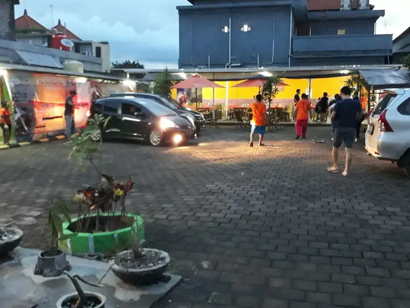 Sate Babi Bawah Pohon(SBBP CAMPUHAN)ex Gelora Tri sakti Legian