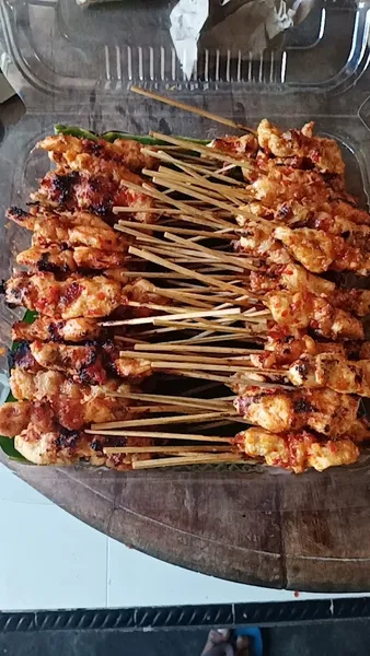 Sate Plecing Ayam Kendik