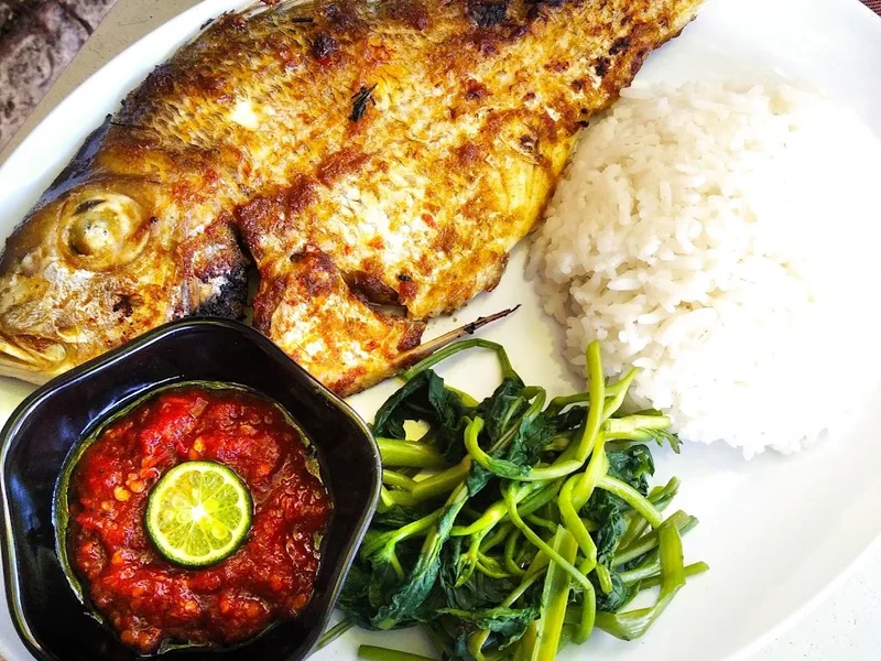 warung ikan bakar mama dana