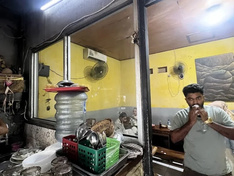 Warung Nasi Ayam Bu Oki