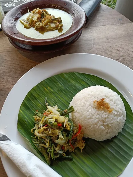 Warung Semesta