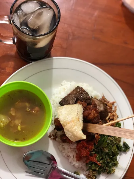 Rumah Makan Pak Guntur