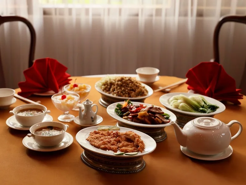 Golden Lotus Chinese Restaurant