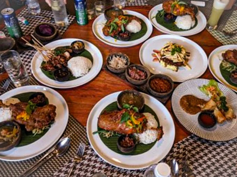 Tebasari Resto, Bar & Lounge