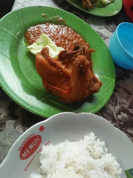 LALAPAN SAMBALADO