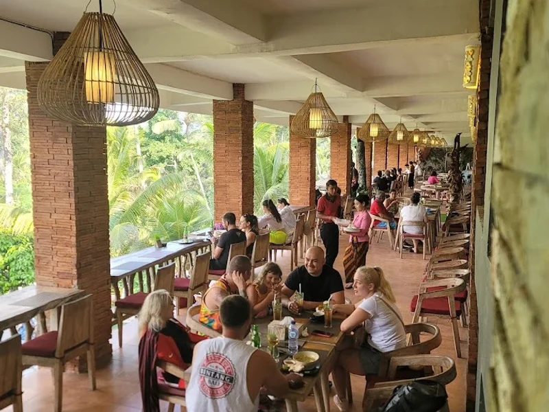 Uma Ceking Resto and Swing