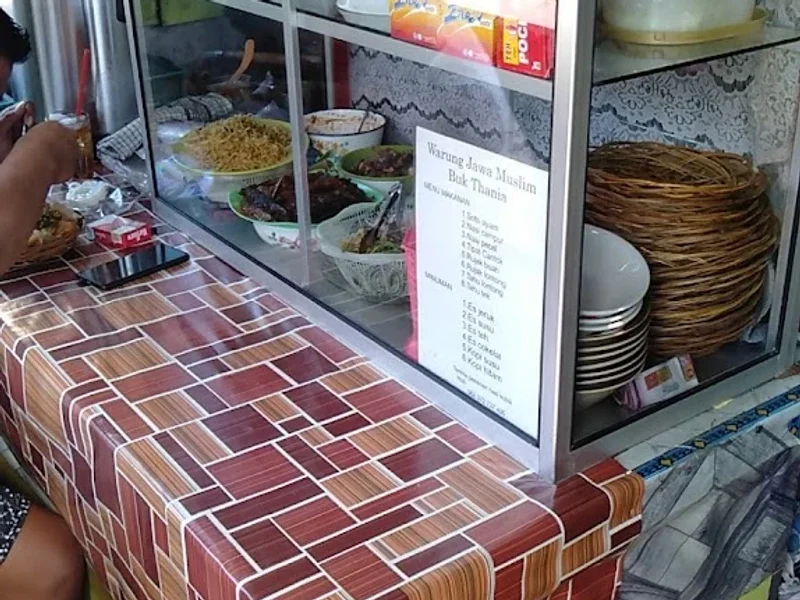 Warung Jawa Muslim Buk Thania