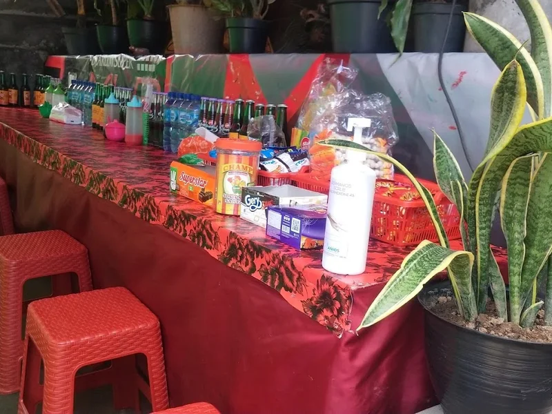 Warung Bakso Ikan dan Ayam "Men Kembar"