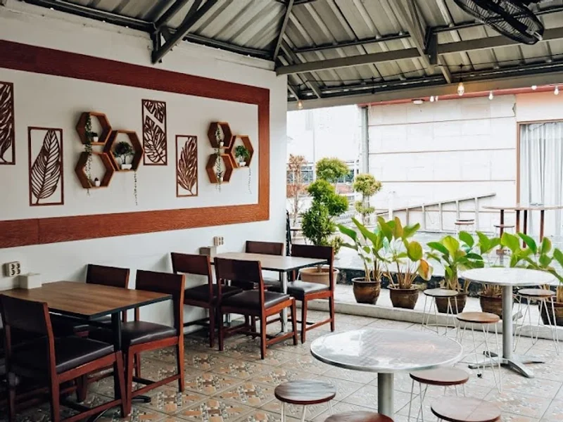 Zamra Coffee & Backyard