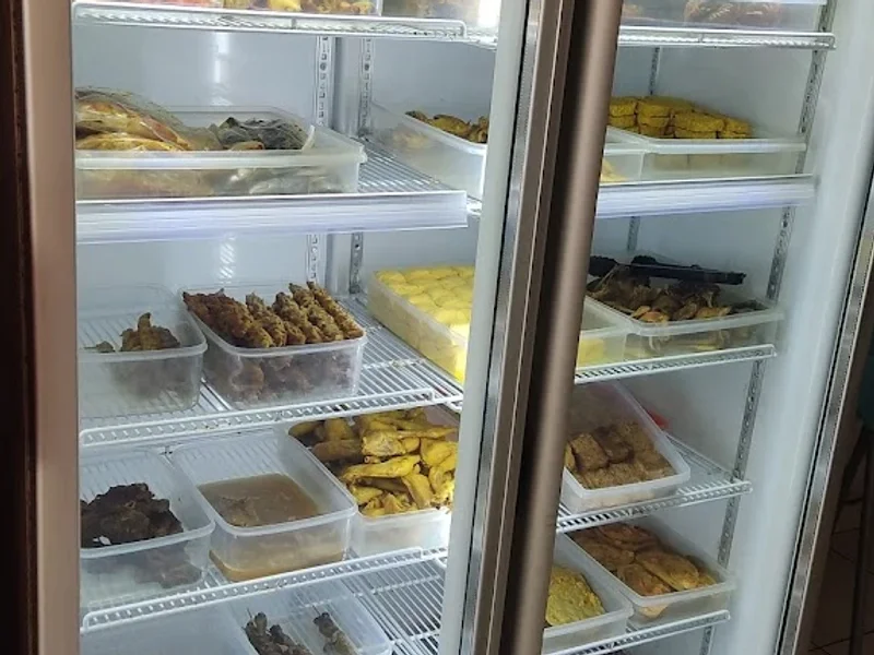 Nasi Uduk Kebon Kacang Bang Hepi