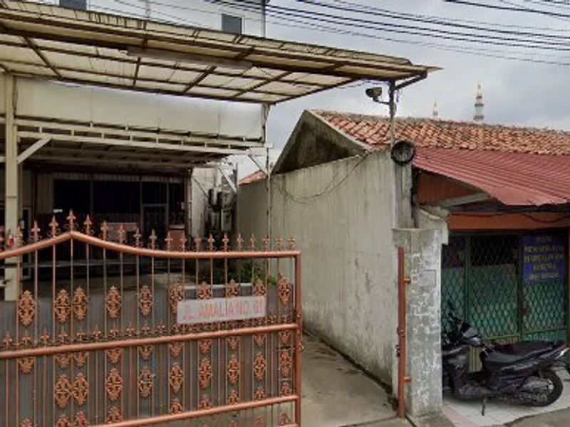 Rumah Makan Sinar Famili