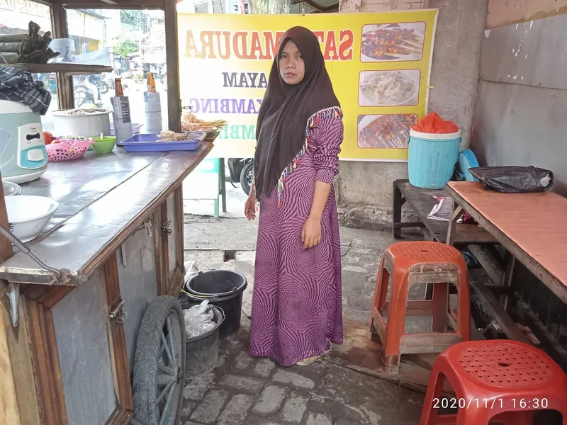 Warung sate PAK AINI KHAS MADURA