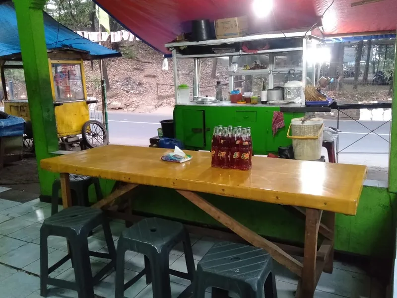 Warung Sate Madura "Stasiun Cakung"