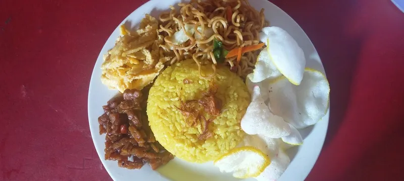 Nasi uduk mama ratih jl pulo gebang rt.16rw.06 no.31