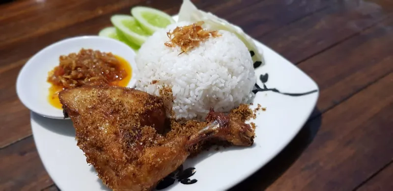 Ayam Bakar Madu " Teh Lilies "