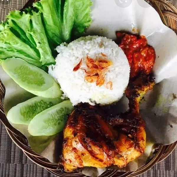 Warung Ayam Bakar&Goreng Maz Begog