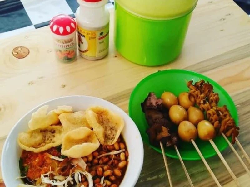 BUBUR AYAM IDOLA CAWANG