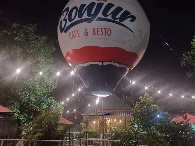 Bonjur Cafe & Resto