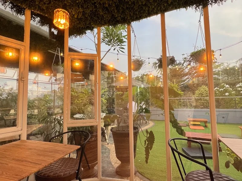 Klangen Coffee & Resto